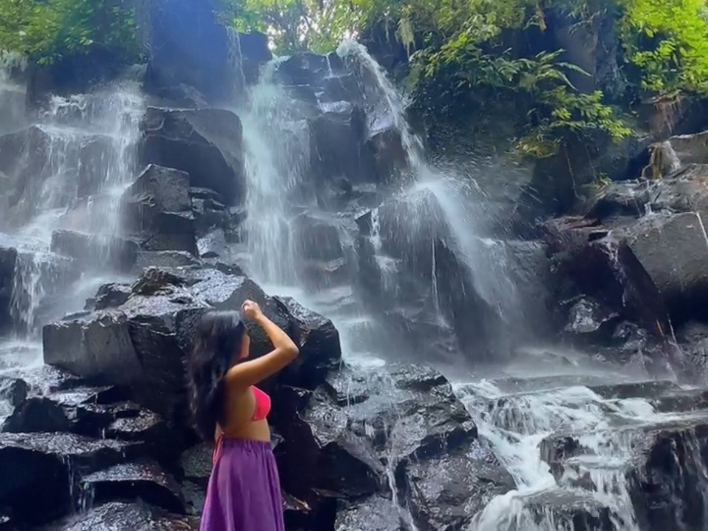 Kanto Lampo waterfall